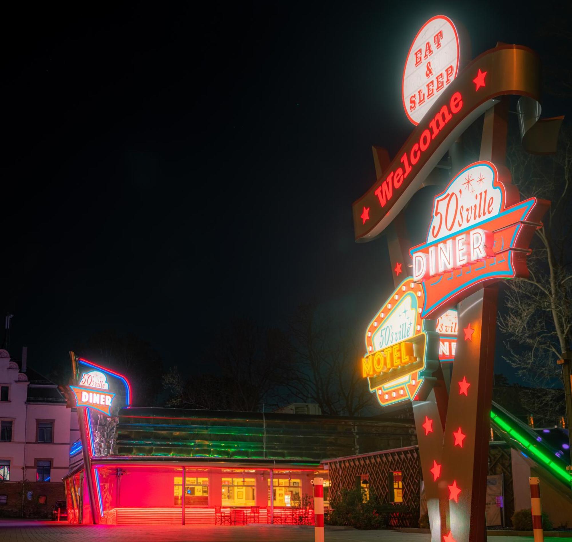 Themenhotel 50'S Ville Motel Chemnitz Exterior foto